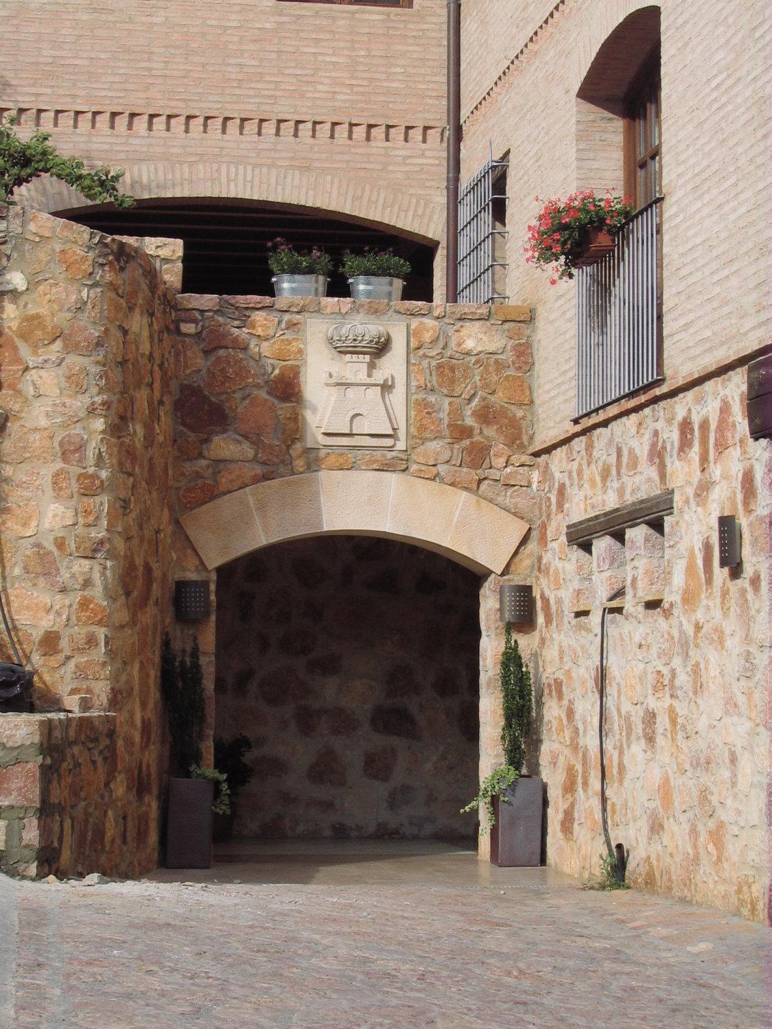 Hotel Villa De Alquezar Exterior photo